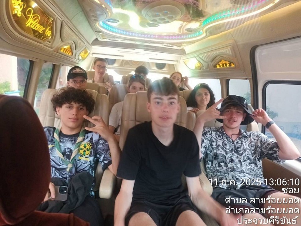 เช่ารถตู้พร่อมคนขับ